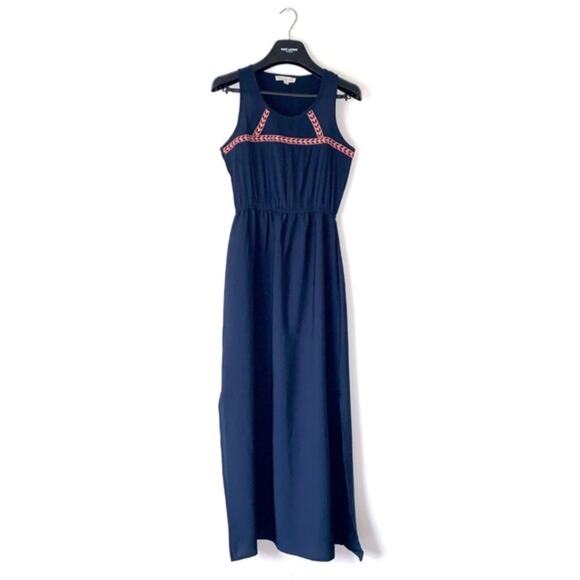 OLIVE & OAK‎ Maxi Dress Size XS Embroiedered Navy Sleeveless Slits - Picture 1 of 8